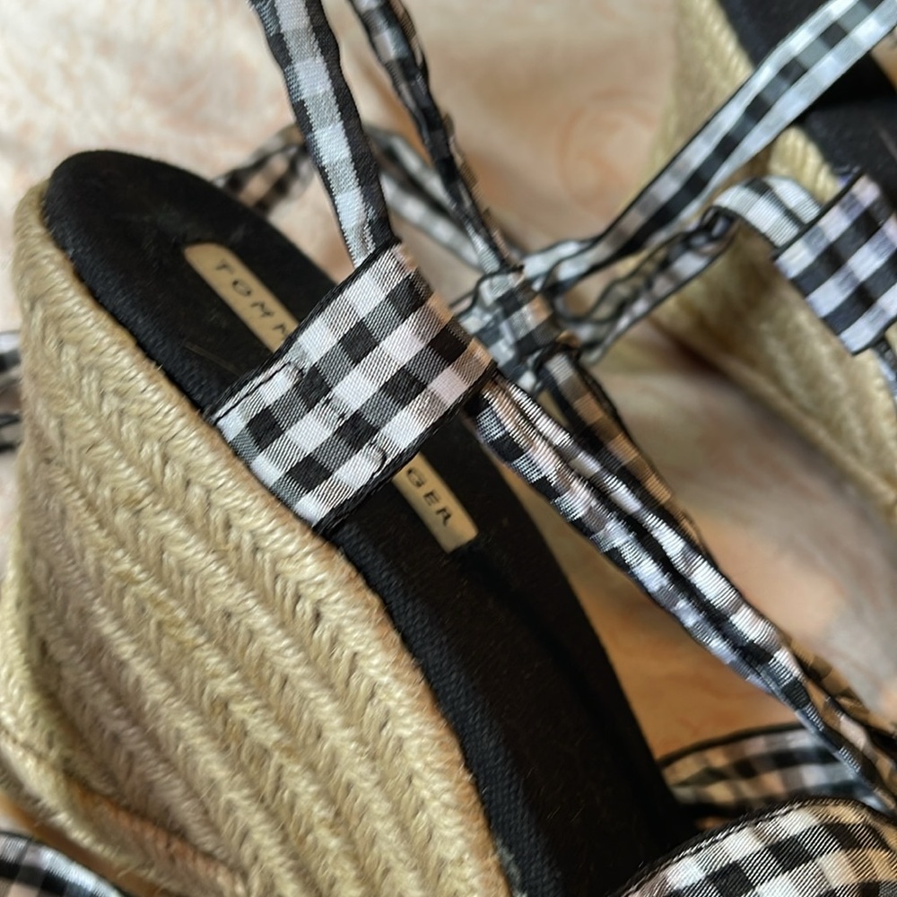 Tommy Hilfiger Blank White Gingham Plaid Wedge Lace Tie Shoes - Picture 8 of 10